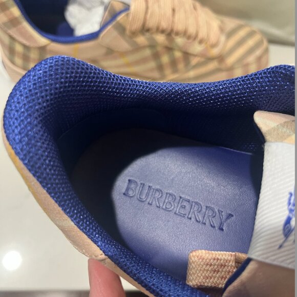 Burberry Terrace Check Sneaker - Women's size 41 - NEW IN BOX! - Picture 5 of 10